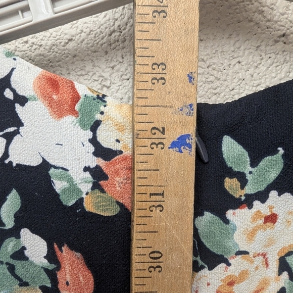 Love Riche Small Floral Sleeveless Dress Lattice Sides - Picture 14 of 14